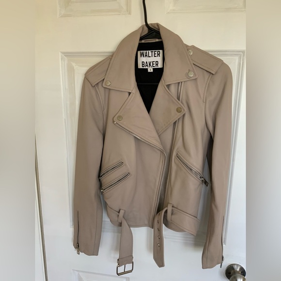 Walter Baker Women's Beige Leather Jacket - Picture 3 of 10